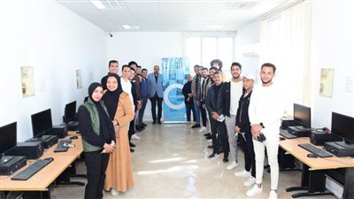 سفارة المعرفة بجامعة سوهاج تنظم ورشة تعريفية لطلاب من أجل مصر عن خدماتها العلمية