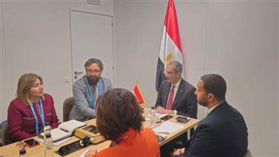 وزير الاتصالات يبحث مع مسؤولي عدد من الشركات العالمية جذب استثمارات للقطاع