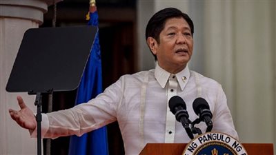رئيس الفلبين يتعهد بالبقاء حازما في الدفاع عن سيادة بلاده