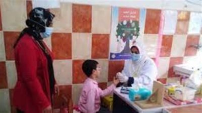 فحص 816 طالبًا خلال حملة لطلاب المدارس بالبحرالأحمر.. وتنظيم قافلة طبية مجانية بالمنيا