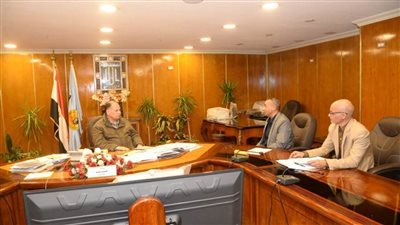 محافظ أسيوط يلتقي مقرر المجلس القومى للسكان بالمحافظة