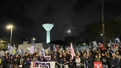 عاجل.. مظاهرات ضد حكومة نتنياهو للإفراج عن الأسرى.. 