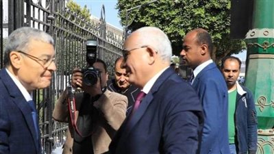 وزير التعليم يتفقد عددا من المدارس ومتابعة انضباط  العام الدراسي بالمنيا.. صور