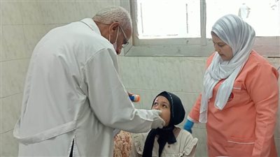 علاج 1177 مواطنا مجاناً بقافلة طبية بقرية المنايل في الخانكة