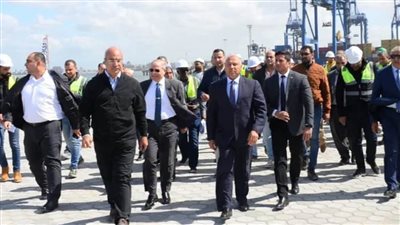 عاجل.. وزير النقل: أرصفة جديدة في الموانئ المصرية بإجمالي أطوال 65 كم 