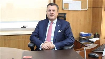 وزير السياحة والآثار يوجه بأهمية تطوير أدوات قياس برنامج تحفيز الطيران