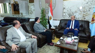 رئيس جامعة سوهاج يبحث سبل التعاون مع رئيس معهد تكتولوجيا المعلومات