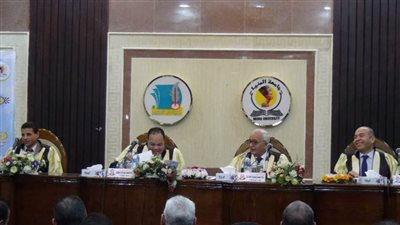 وزير التعليم يناقش رسالة دكتوراه بكلية التربية بجامعة المنيا 