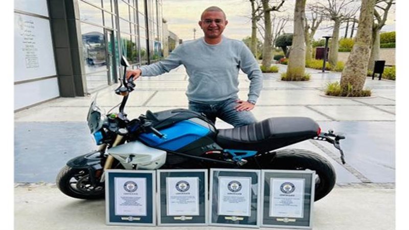 المغامر والرحالة