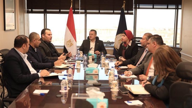 وزير السياحة والآثار