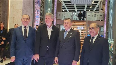 وزير السياحة والآثار يستقبل عمدة برلين بالجناح المصري المُشارك في بورصة برلين السياحية 