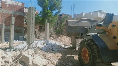 حملات مكبرة لإزالة التعديات وتنفيذ قرارات الغلق للمحلات التي تعمل بدون ترخيص بعدة محافظات