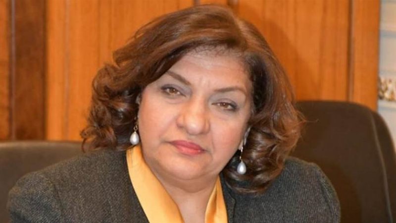 النائبة إيفلين متي