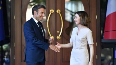 خلال زيارة ساندو إلى باريس.. فرنسا ومولدوفا ستوقعان اتفاقية عسكرية 