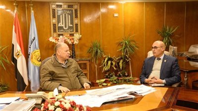 محافظ أسيوط يلتقي مدير مشروعات جهاز تعمير الوادي الجديد ويناقش آخر مستجدات مبادرة 