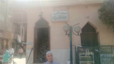 بني سويف.. مساعدات غذائية وملابس من مسجد الأنبياء للأسر الأولى بالرعاية