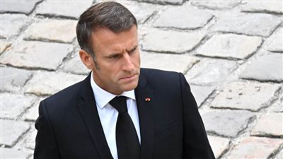 خبير: حتى الإعلام الفرنسي الموالي لماكرون يصف تصريحاته بـ