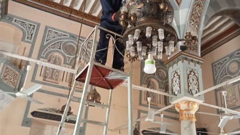 المساجد تتزين بأبهي