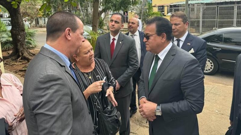 وزير الصحة ونظيره