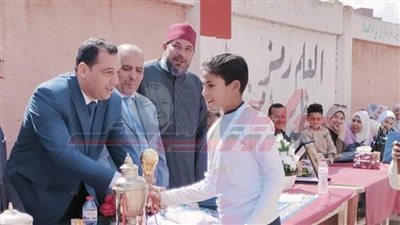 وكيل إدارة الرياض التعليمية يشهد حفل ختام النشاط الرياضي