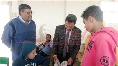 د. علاء جودة يتفقد مدرستي الطايفة الابتدائية والإعدادية المشتركة