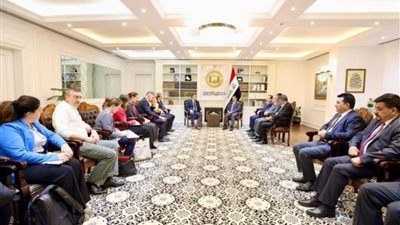 العراق يبحث تدريب وتطوير قواته مع «الناتو»