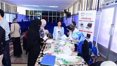 طب بشري سوهاج تناقش الحديث في علوم الأشعة التشخيصية والتداخلية