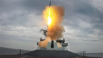 السفينة الإيطالية دويلو تسقط طائرتين بدون طيار في البحر الأحمر