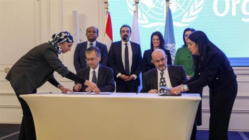 خلال توقيع بروتوكول