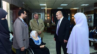 قصة تحدٍ جديدة لطالبة من قادرون باختلاف بجامعة سوهاج.. من محو الأمية إلى الماجستير