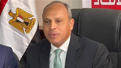 رئيس الاتحاد: 