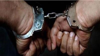 ضبط شخصين بالجيزة لاتجارهما بالملابس المستوردة المستعملة خارج المنطقة الحرة