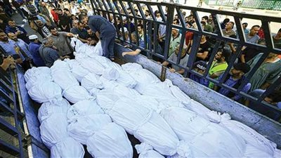 شهداء في قصف إسرائيلي لمستودع لتوزيع المساعدات بغزة