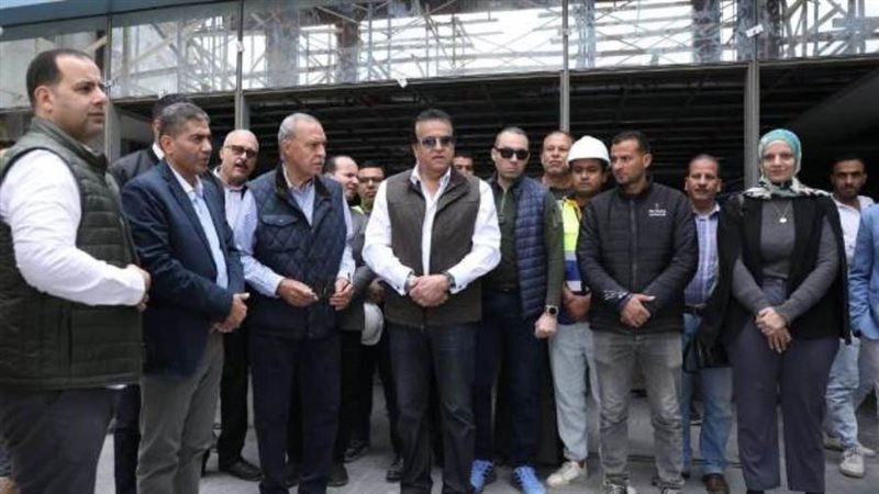 وزير الصحة ومحافظ