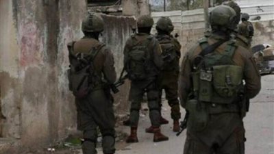 3 طلاب وراء إلقاء ألعاب نارية داخل شقة بالقطامية 