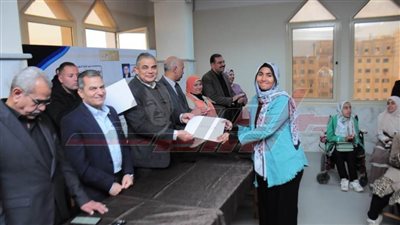 رئيس جامعة كفر الشيخ يشهد حفل ختام الأنشطة الطلابية 