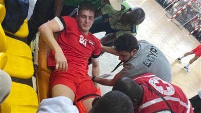 رئيس البعثة الطبية يكشف تفاصيل إصابة لاعب اليد خلال مواجهة نيجيريا 