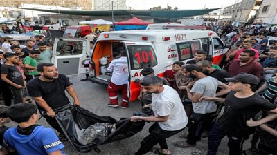 وزارة الصحة في غزة: الاحتلال الإسرائيلي يستهدف محيط مجمع الشفاء الطبي