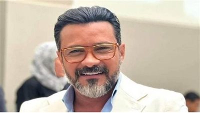 محمد رجب يمازح كريم عبدالعزيز بعدما جمعهم 