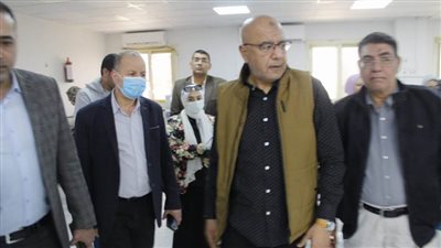 صدق أو لا تصدق .. غياب 64 من العاملين بمستشفى الواسطى المركزي