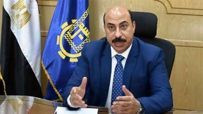 محافظ أسوان أشرف