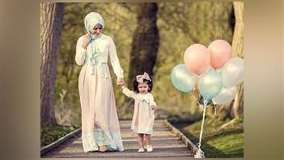 الشعر العربي يتغنى بحب وحنان الأم 