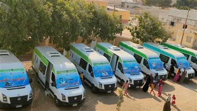 توقيع الكشف على 1579 حالة خلال قافلة طبية مجانية بمركز سمالوط بالمنيا