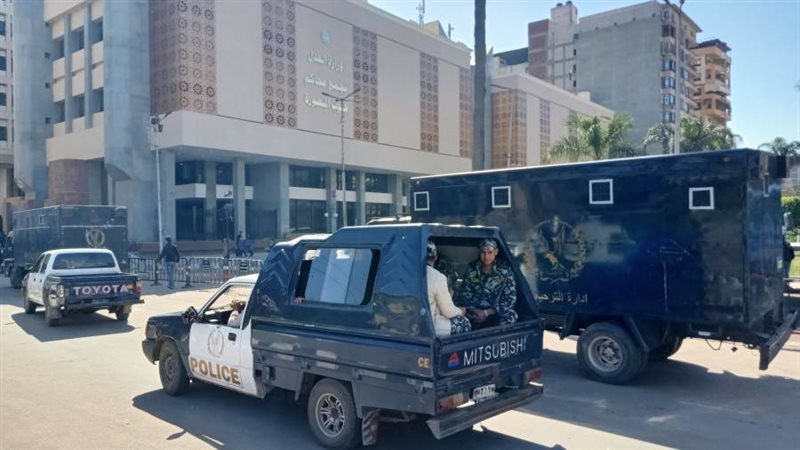 تشديدات أمنية أمام