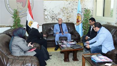 بالتعاون مع الجامعة الأمريكية.. التطوير المهني بجامعة سوهاج ينظم ملتقى التوظيف في إبريل