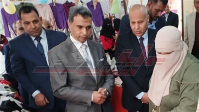 تنظيم معرض لتوفير الملابس المجانية للطلاب ضمن مبادرة 