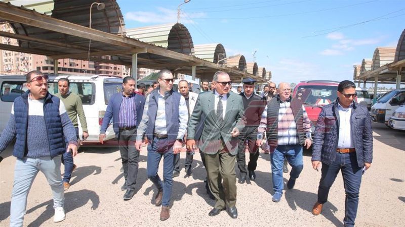 جولة المحافظ