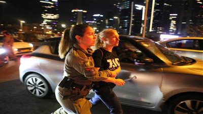 اعتقالات في صفوف المتظاهرين الإسرائيليين في تل أبيب