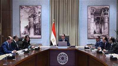 عاجل..مدبولي يتابع موقف تخصيص الأراضي لتنفيذ المشروعات في مجال الطاقة والهيدروجين الأخضر