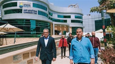 مرشح مصر لليونسكو في زيارة لمستشفى سرطان الأطفال مصر (صور)
